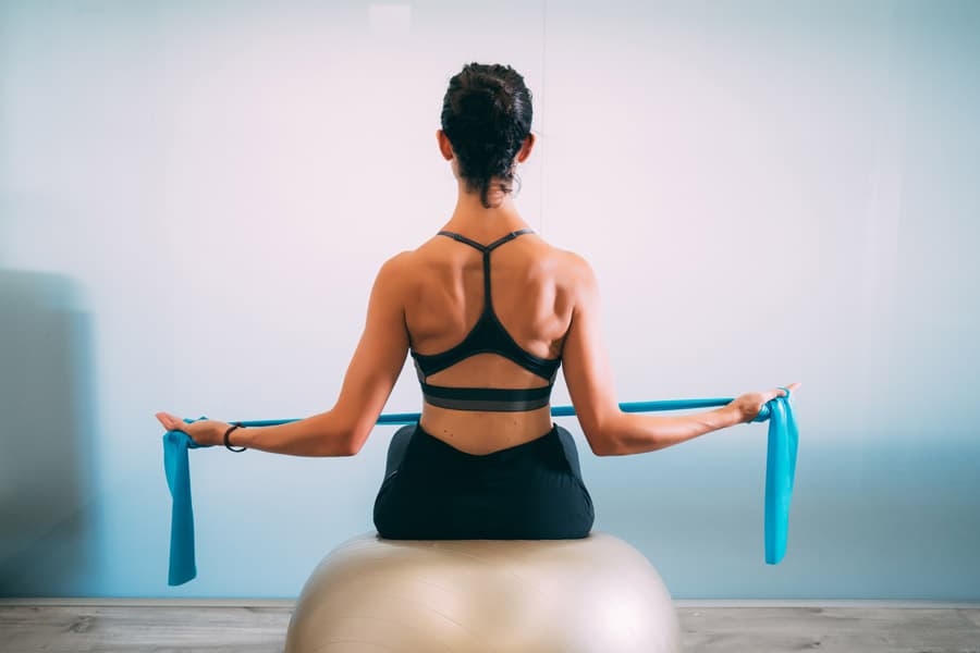 Pilates terapéutico: mejora tu postura y fuerza